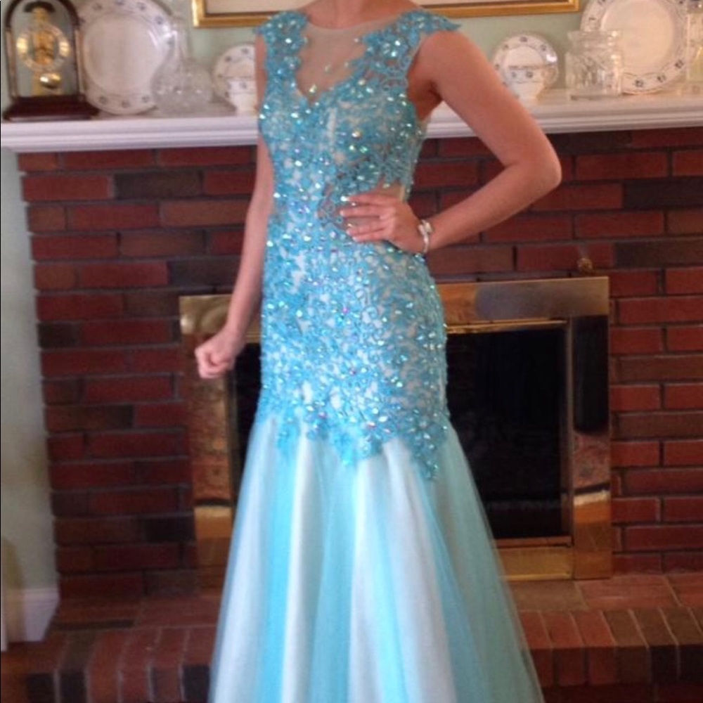 PROM DRESS